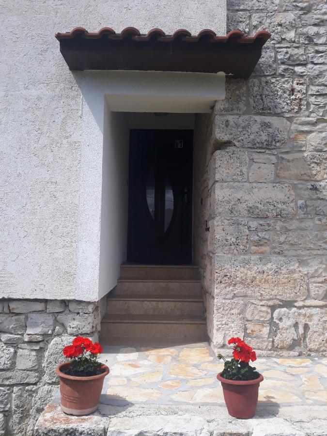 Apartman Sole Bale Bagian luar foto